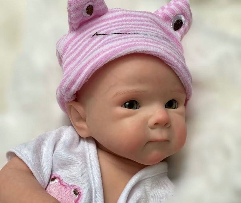 Bebelus Reborn silicon moale squishy modelabil 33 cm fetita nou