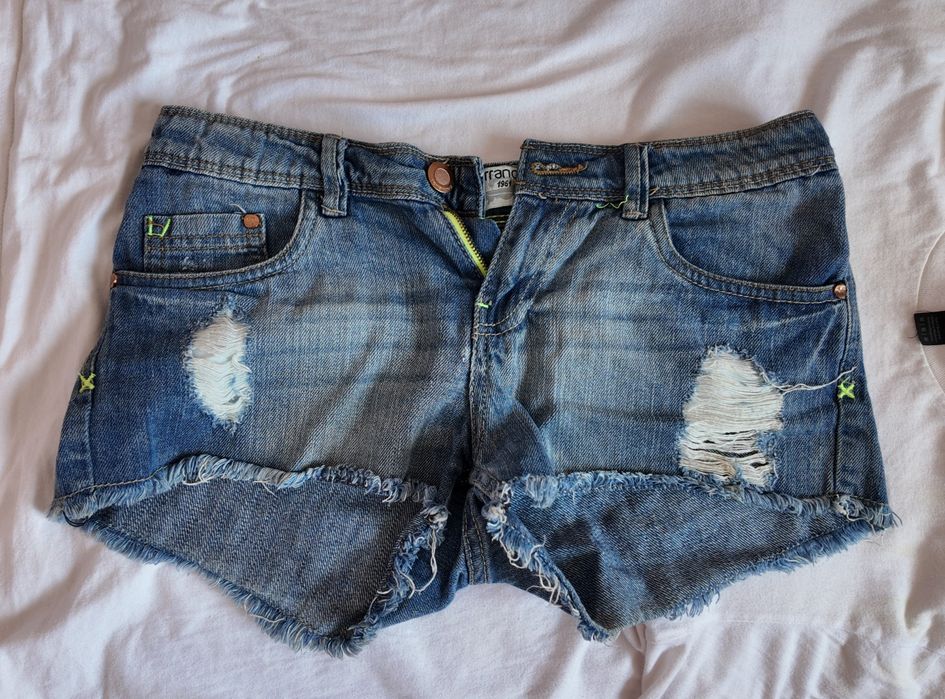 Къси панталонки .