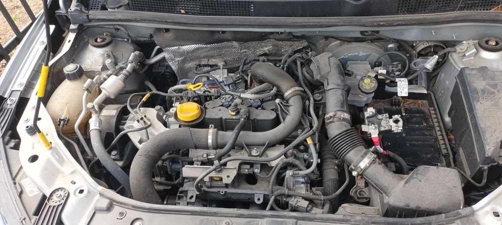 Дачия Сандеро 3 1.0 ТСЕ НА ЧАСТИ