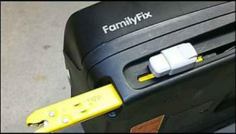 Set scaun auto Isofix Maxi Cosi Pearl și bază FamilyFix (Pebble,Pearl)