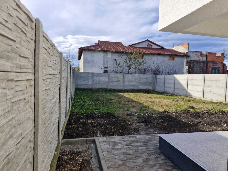 Duplex modern, curte generoasă – zonă liniștită Becicherecu Mic