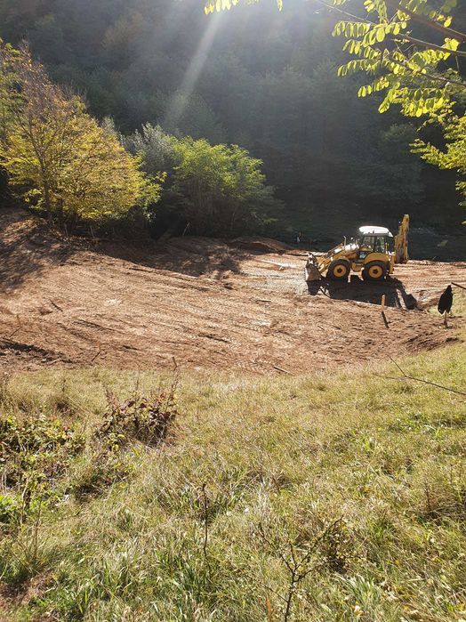 Inchiriez buldoexcavator New Holland LB 115 B