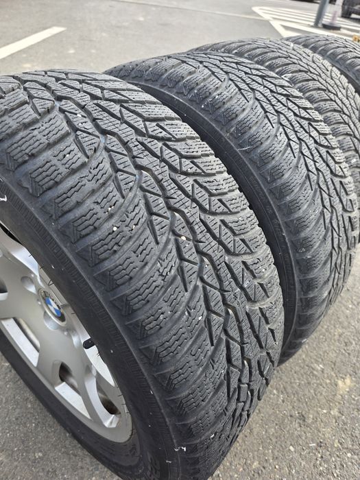 Jante BMW  R16 + anvelope iarna NOKIAN  5X120