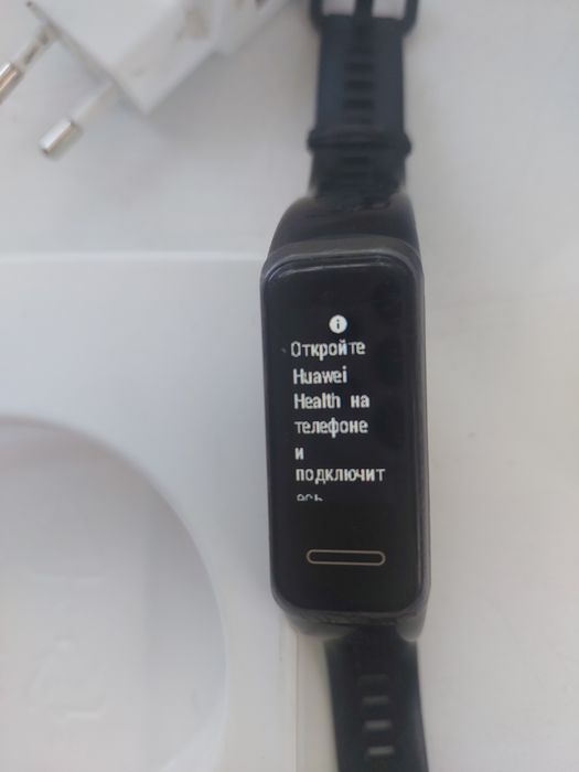 Смарт часы " HUAWEI Band 4"