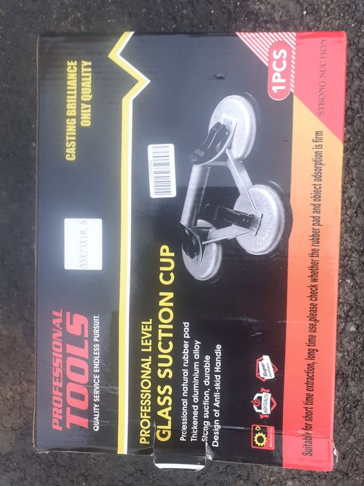 Dispozitiv pentru geamuri și gresie