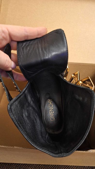 Дамски боти и обувки Furla,Paul Green, BRONX, KARL LAGERFELD