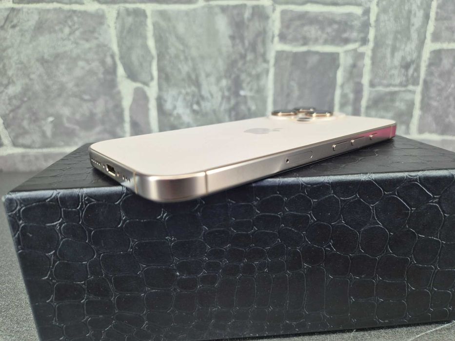 Apple iPhone 16 Pro