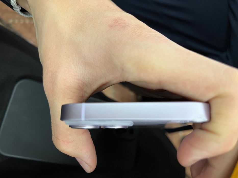 Продам айфон 14