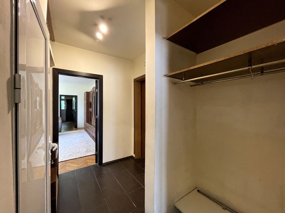 Дава се под наем Двустаен апартамент в Варна, Бриз - 83 кв.м за 408.51 € - Снимка #9