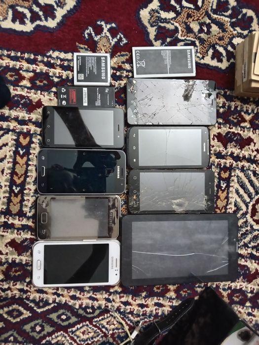 Самсунг телефон на запчасть