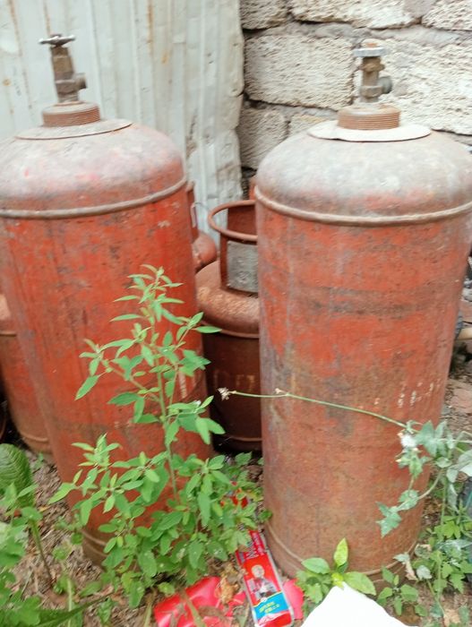 Продам газовые баллоны
