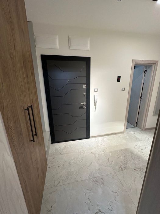 Дава се под наем Тристаен апартамент в Бургас, Лазур - 90 кв.м за 1047.03 € - Снимка #5