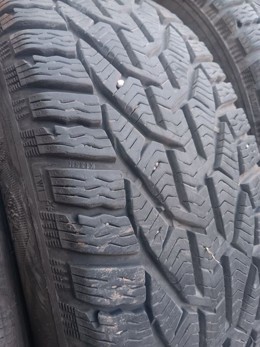 Продавам гуми с джанти за ауди 205/55/16"
