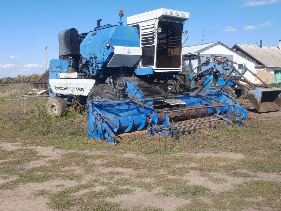 Продам комбайн Енисей 2004г гидрохот и 1992г вариатор.