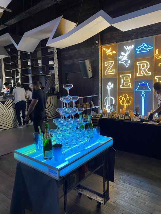 Пирамида шампанского