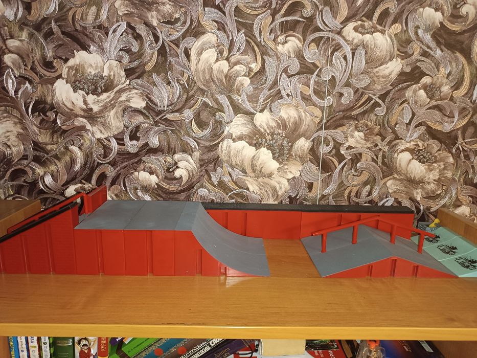 Скейт парк с фингербордами