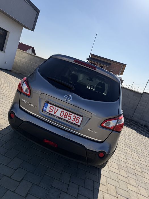Nissan Qashqai +2
