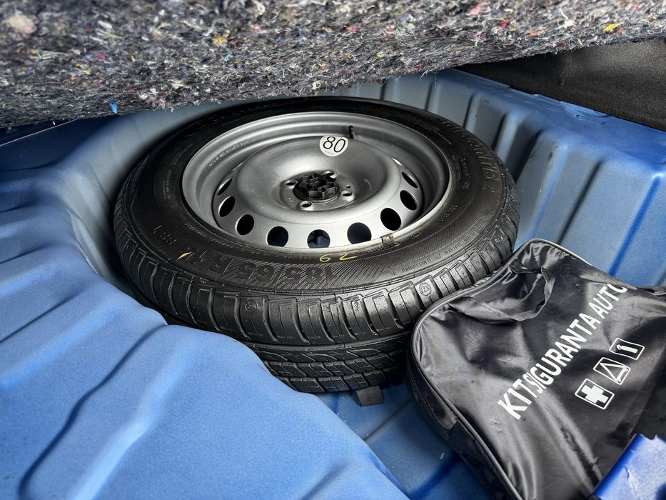 Dacia Logan Esential 1.0 Benzina 27000 km  2021 Proprietar de noua