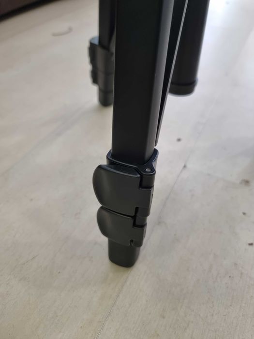 Статив тринога Velbon Videomate 638