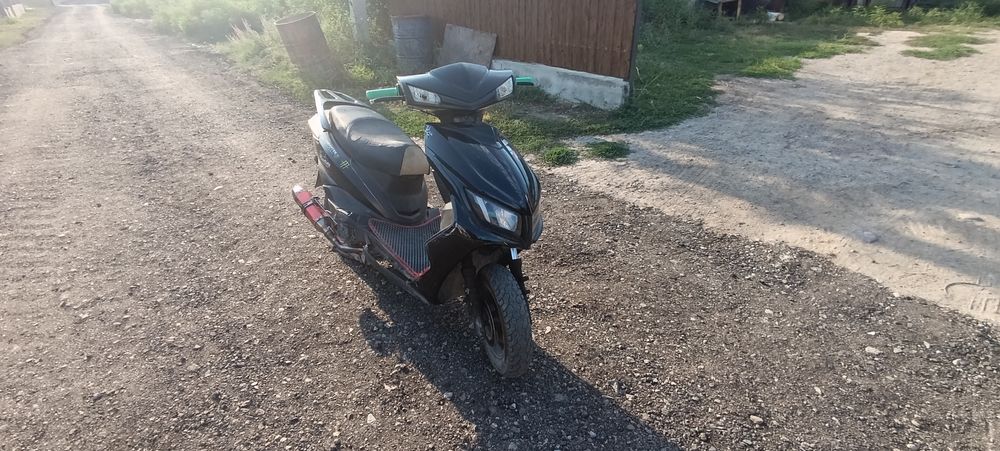 Продам м8 документы есть