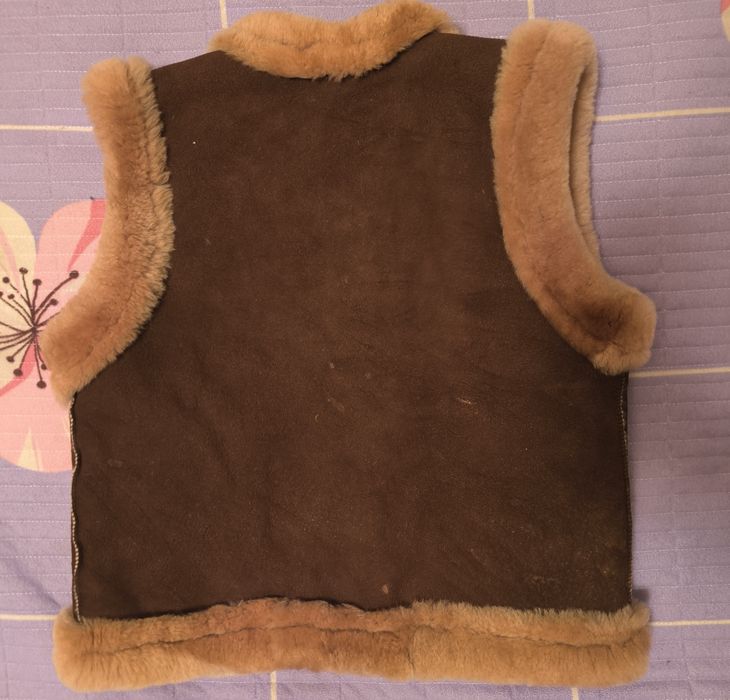 Срочно детская жилетка