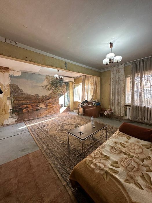 Сергелинский р-н Куйлюк массив 5 5/5/5 франция 112м2 балкон 2х6