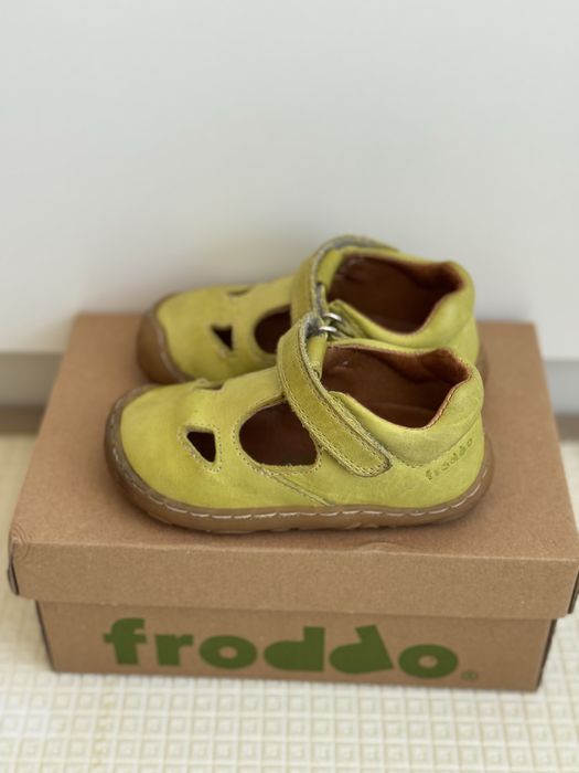 Детски кожени обувки Froddo - 20 размер