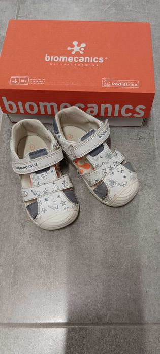 Biomecanics Сандали за прохождане
