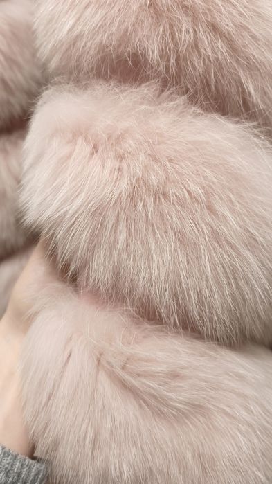 Палто (елек) от естествена кожа с косъм