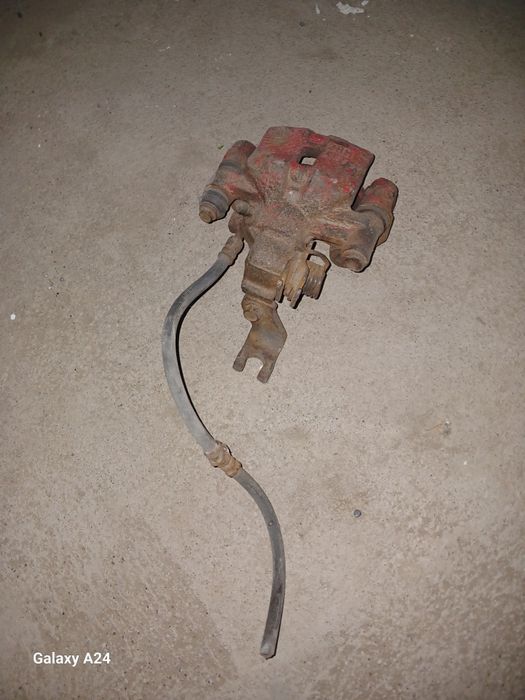 Суппорт на мазда 626 птичка