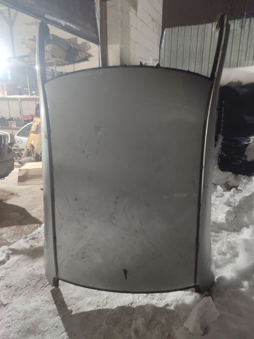 Задний крыло телевизор на Мерседес W210