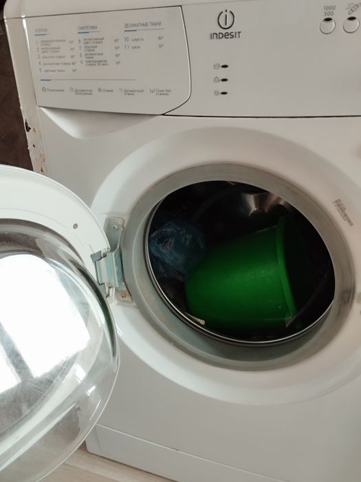 Стиральная машинка indesit