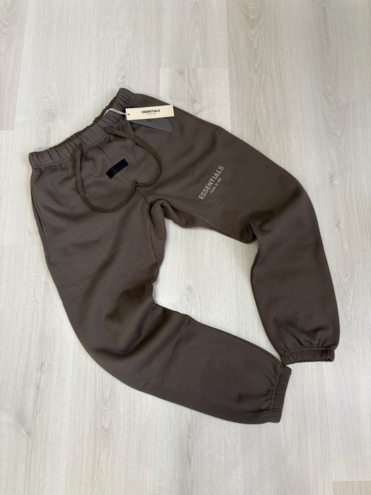 Pantaloni Essentials