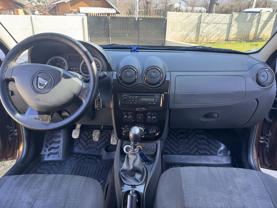 Vabd Dacia Duster 4x4 1.6Benzina + GPL Inaltat 5cm Miresu Mare • OLX.ro