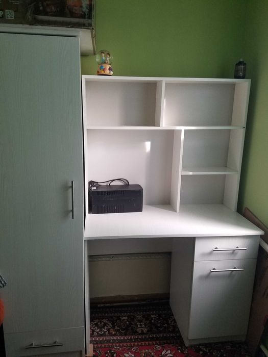 Mebel pod zaqas.