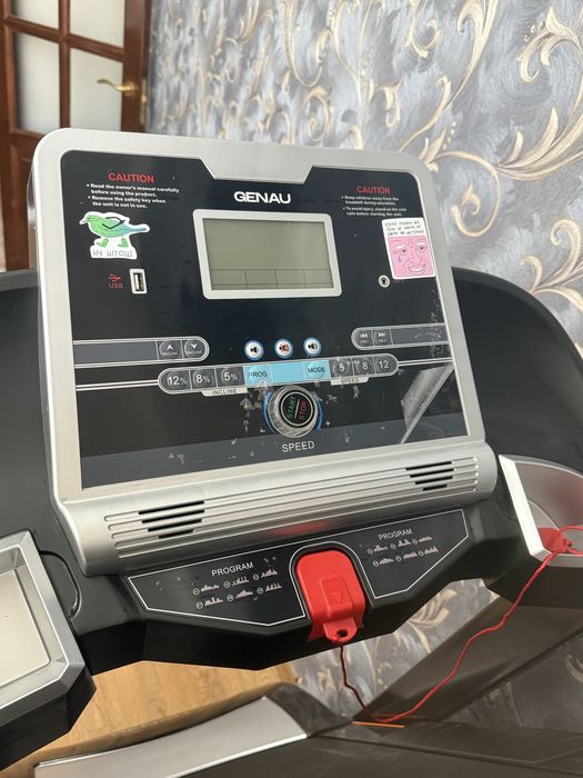 Беговая дорожка GENAU EVOLUTION M800