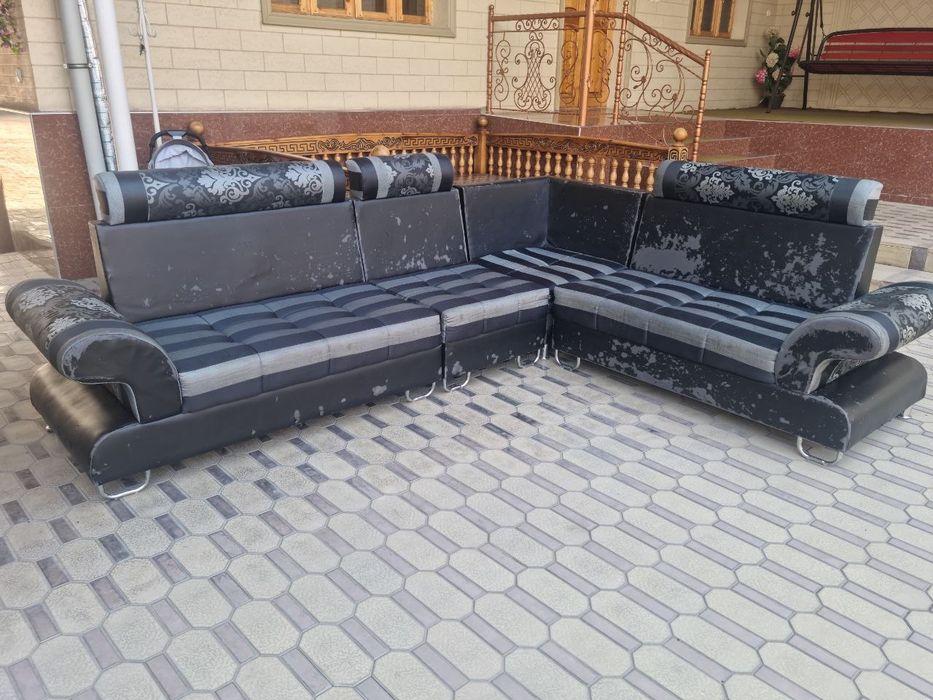 Угловая диван продаёться
