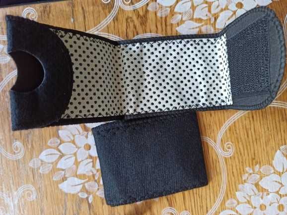 Дисковахерния,пояс,наколенки,накитници с турмалини облекчаване болката