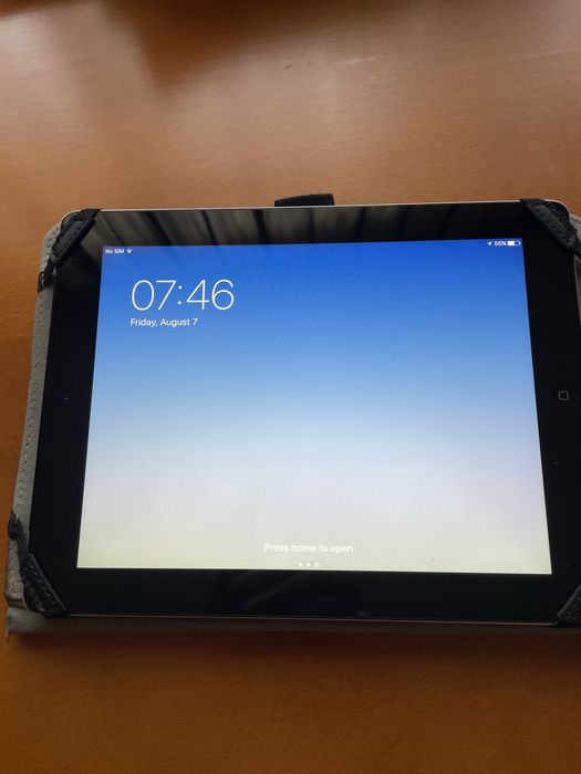 I Pad 9.7 Apple         в много добро състояние!