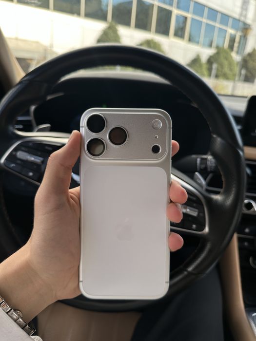 Продам Iphone 17 pro max