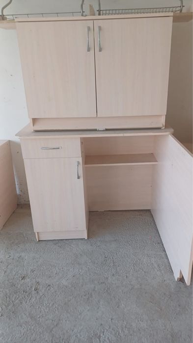 Шкаф в комплекте