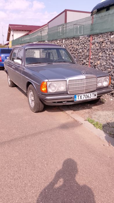MERCEDES-BENZ E-Class 1981 — imagine 2