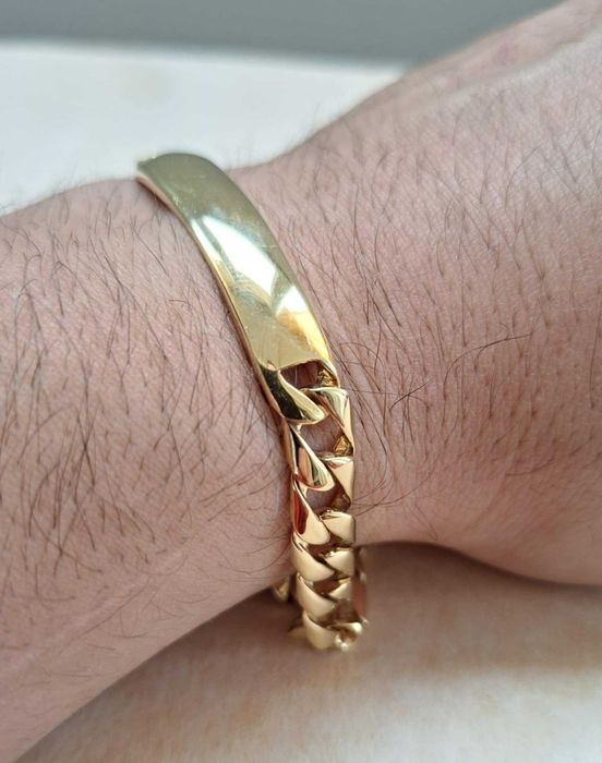 Златна гривна с плочка проба 585 или 14 карата нова от ателие