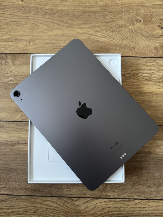 Продаю iPad Air M1 256 GB