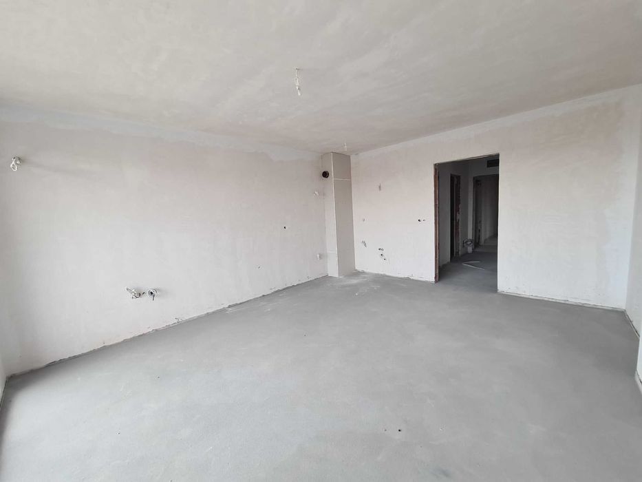 Продава се Тристаен апартамент в Хасково, Любен Каравелов - 87 кв.м за 898 €/кв.м - Снимка #1