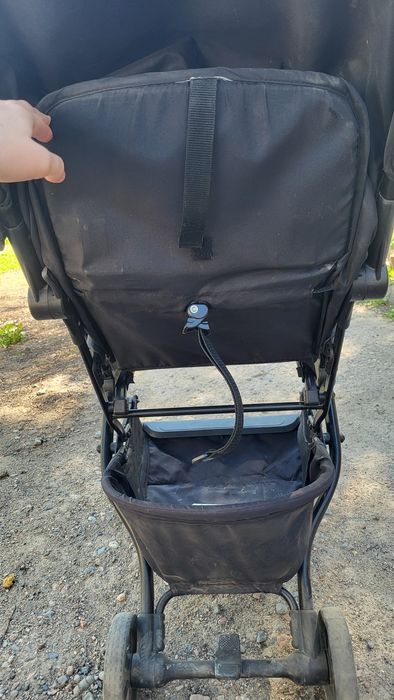 Детская прогулочная коляска