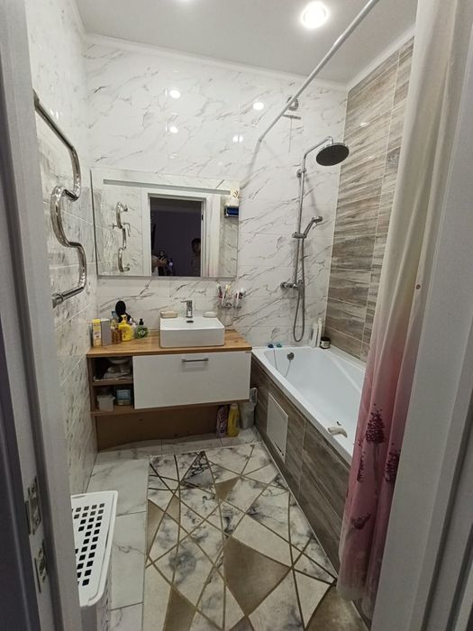Продам полноценную 2х в м-не Коктем