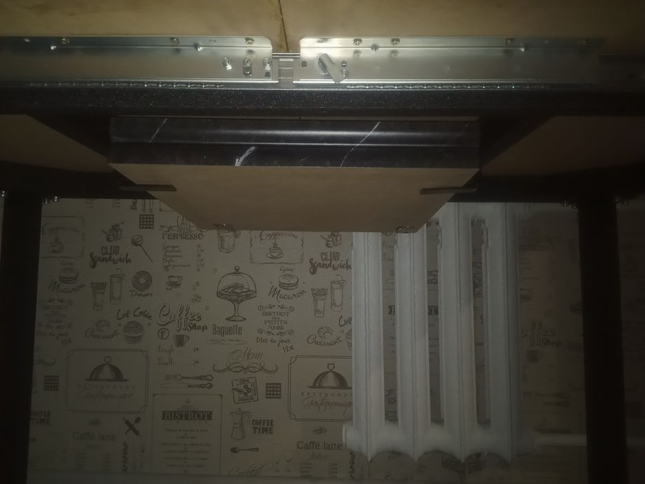 Продаем стол раскладной