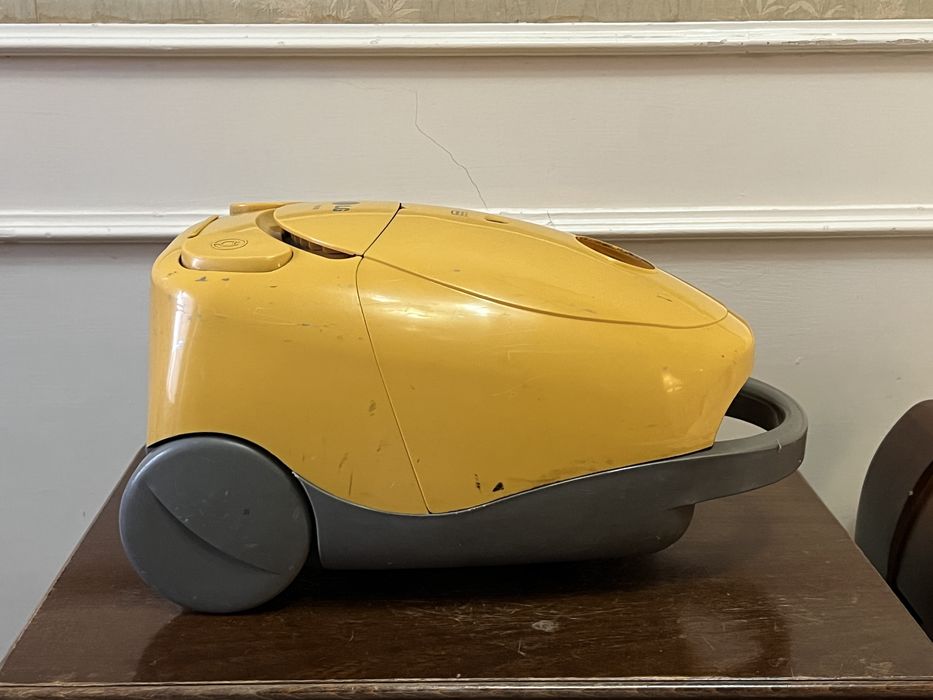 Пылесос LG V-3310D