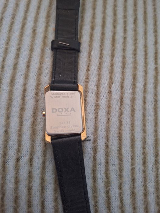 Дамски часовник DOXA